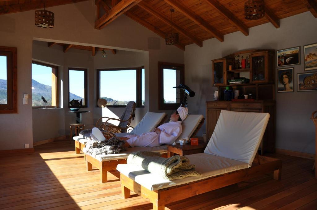Hosteria Ruca Kitai Villa Lago Rivadavia ภายนอก รูปภาพ